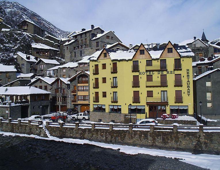 Hotel De Rei Llavorsi Exterior photo
